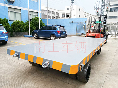 25吨重型华体会平台带牵引环工具拖车1I.jpg